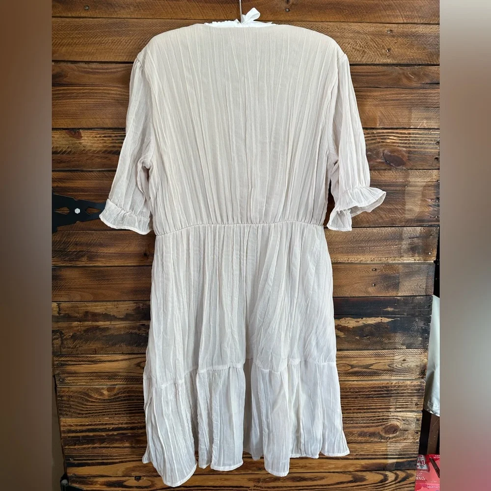 Elegant Cream Midi Dress with Ruffled Sleeves - Picture 2 of 7